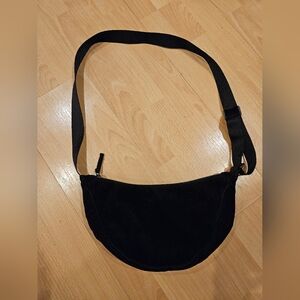 Uniqlo Crescent Half-Moon Round Shoulder Bag Corduroy Black Unisex